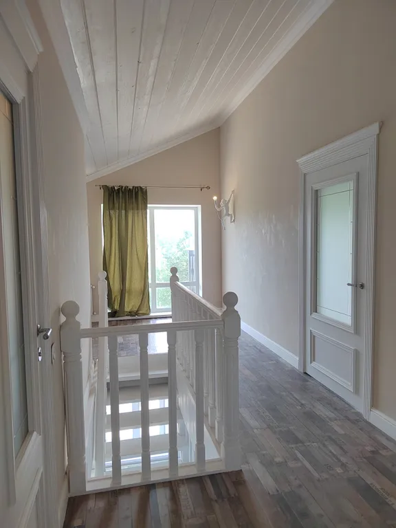 Дом коттедж с дизайнерским ремонтом