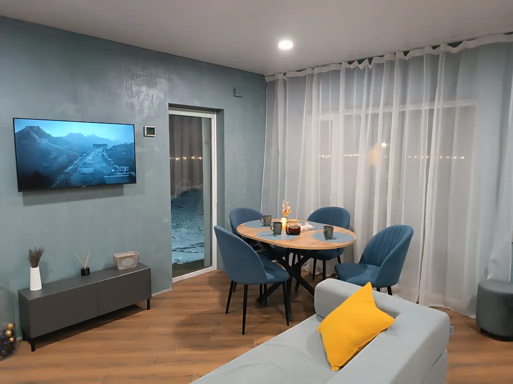 Коттедж Новый дом с видом на поле — Санкт-Петербург