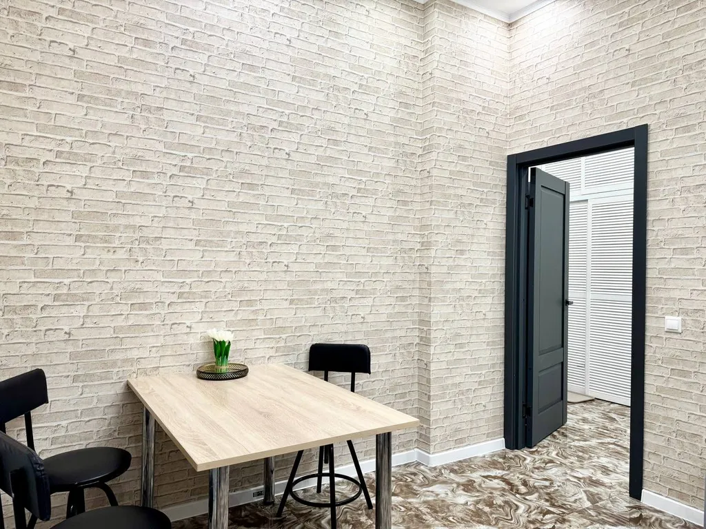 Двухкомнатная квартира с балконом