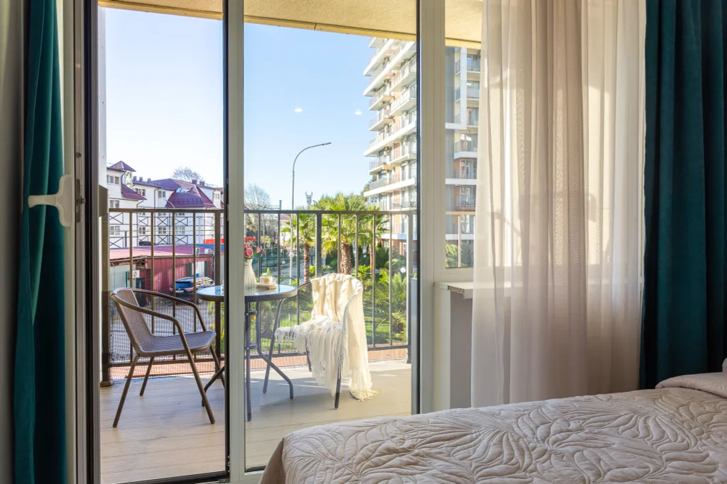 Уютная студия Каравелла 23 с балконом у моря