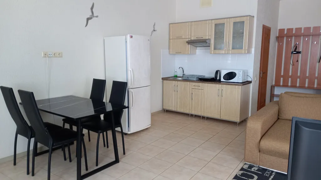 Просторная студия на первой линии у моря