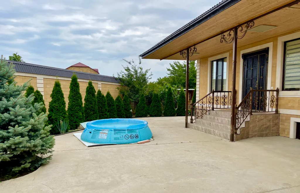 Уютная дача в 2-минутах езды от моря