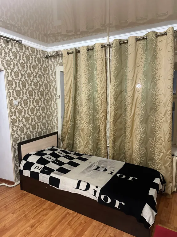 Комната в частном уютном доме с огромным двором