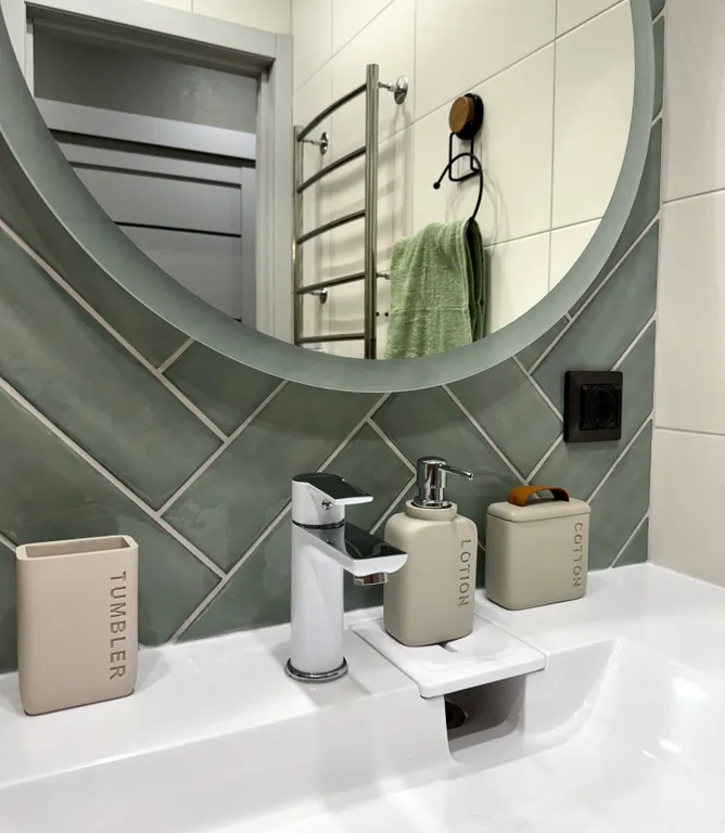 Современная квартира в самом центре рядом с парком и кафе, арт-квадрат