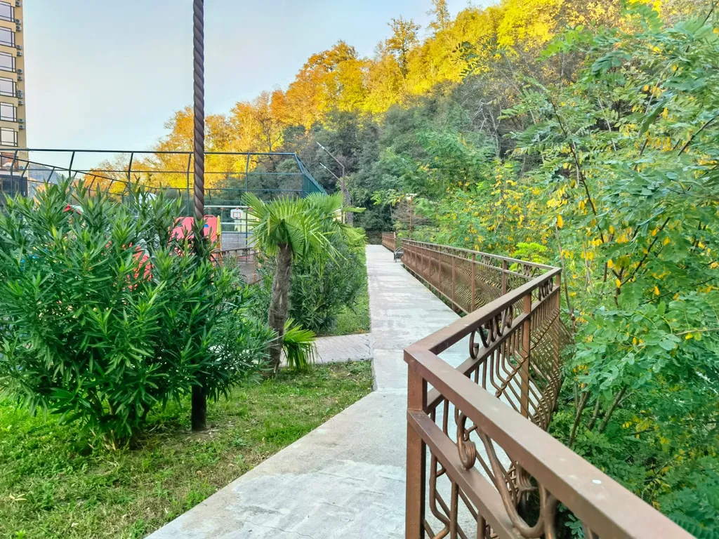 Уютная квартира с балконом и видом на горы, кватро 119