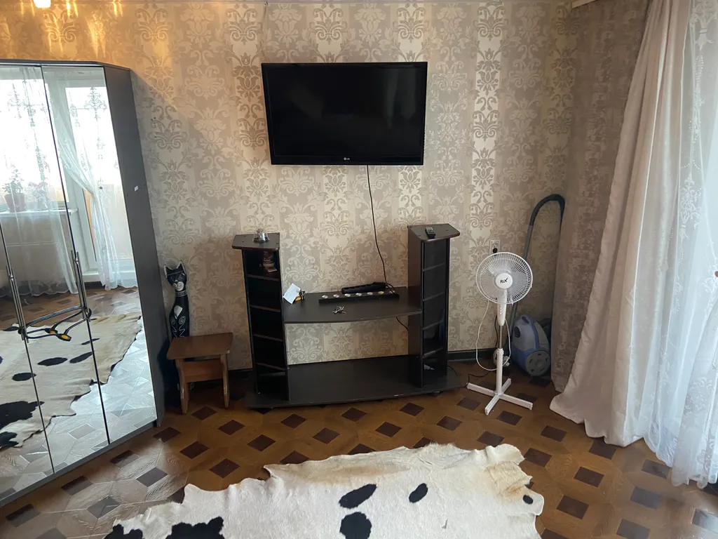 Чистая, уютная квартира в центре города, с хорошим ремонтом