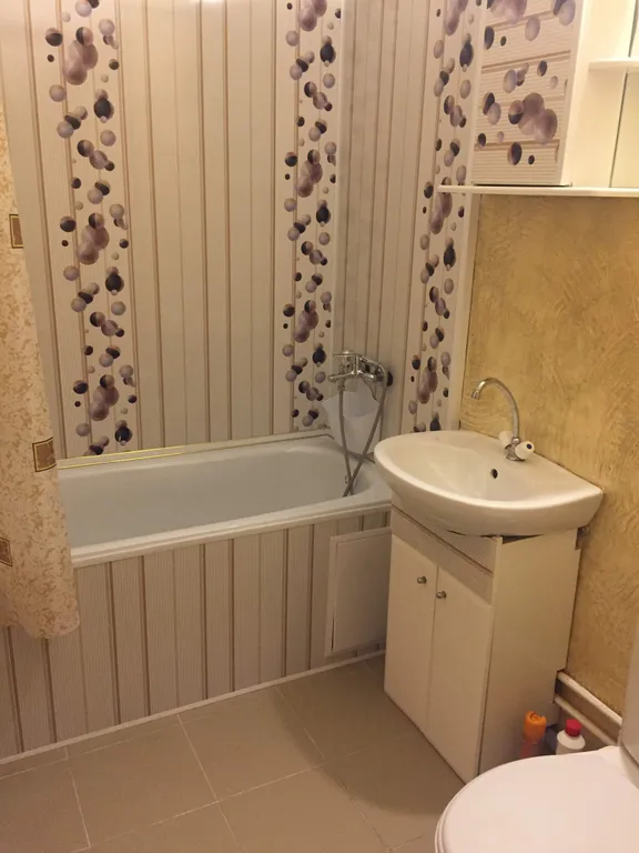 Квартира с ремонтом в новом доме с огороженной территорией