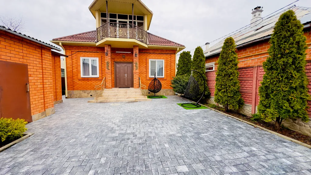 Уютный гостевой дом со своей теплой беседкой