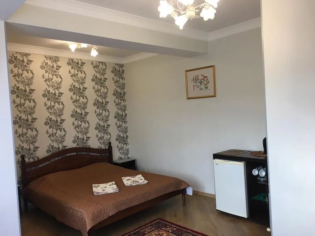 Квартира Уютная комната в частном доме у моря, на третьем этаже — аренда посуточно в Ялта