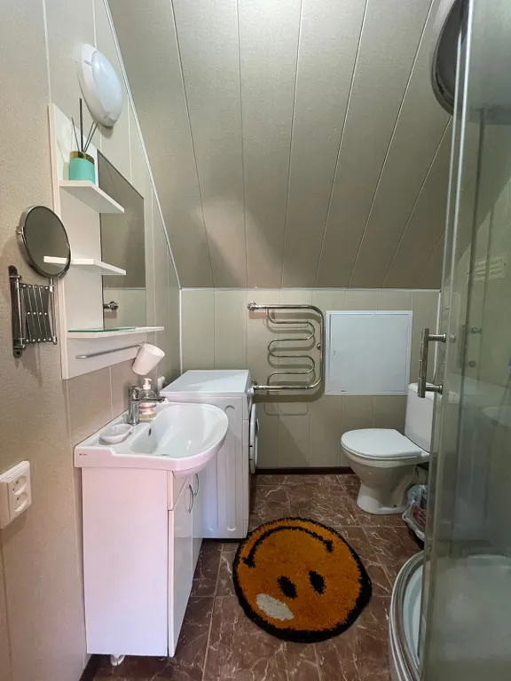 Коттедж Рябиновый домик с видом на лес и реку — Агалатово