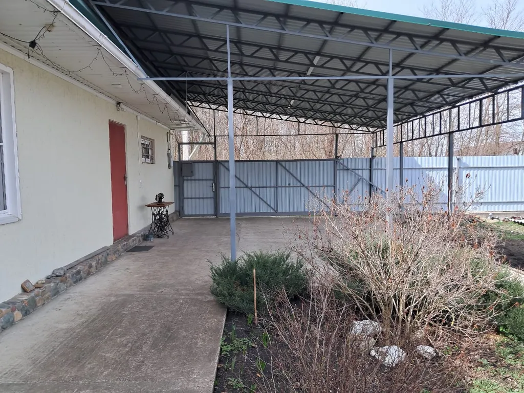 Дом с баней в тихом месте, посёлок Мостовской