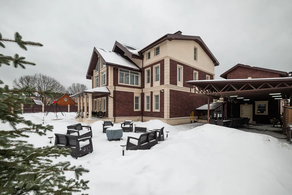 Коттедж 8-комнатный Дом — Голиково