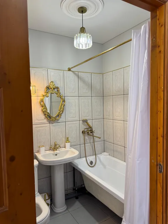 Недалеко от университета