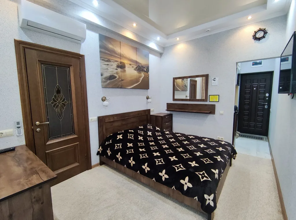 Квартира Апартамент с видом на море и парк — аренда посуточно в Севастополь