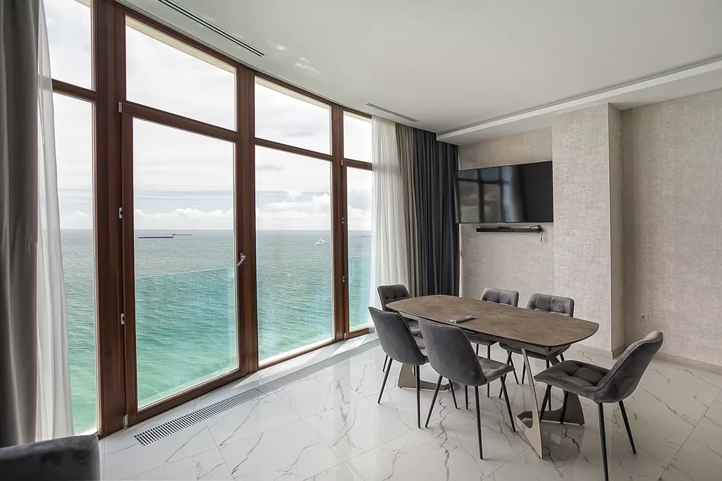 Квартира с видом на море