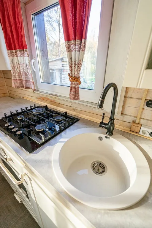 Коттедж Большой дом Радужный — Тосно