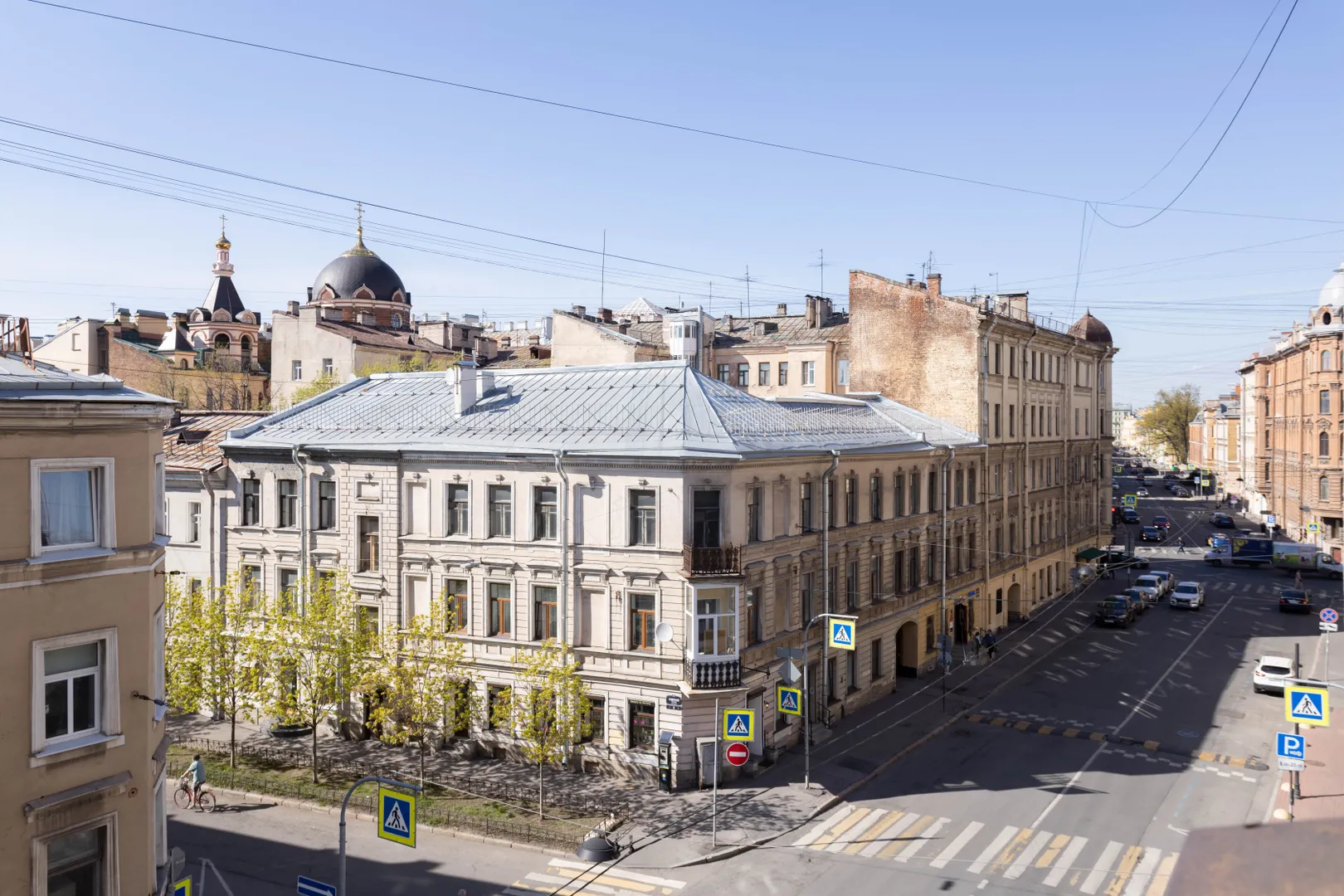 Вид из окна спальни