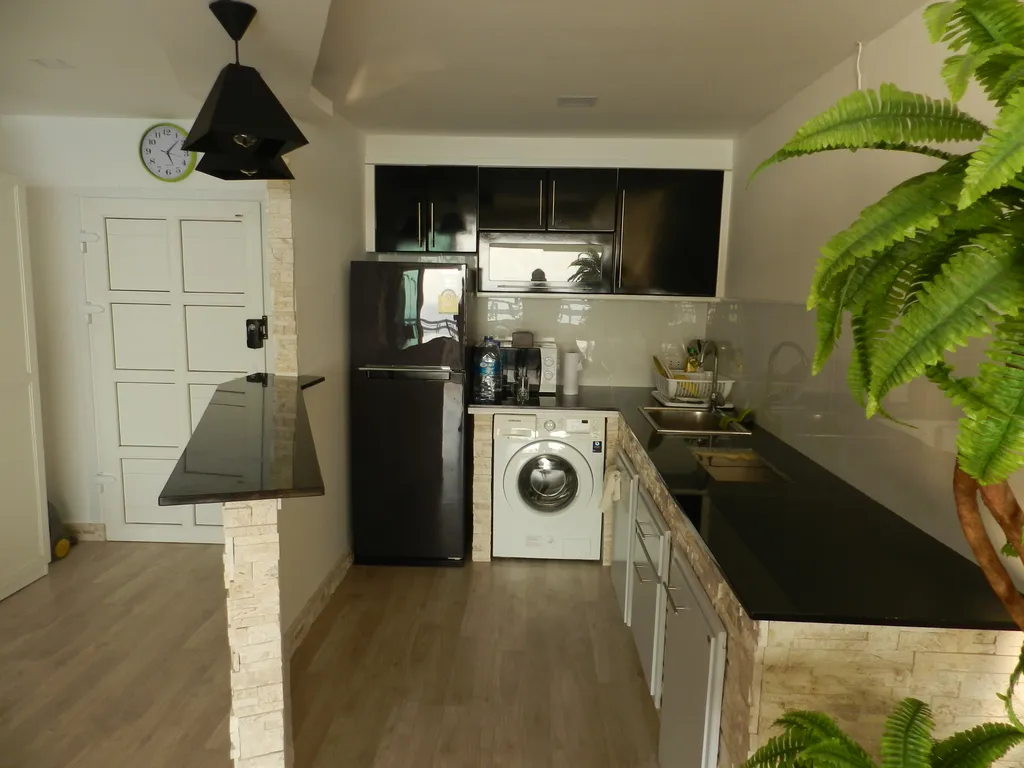 Апартаменты с 1 спальней и гостиной фронтальный вид на море