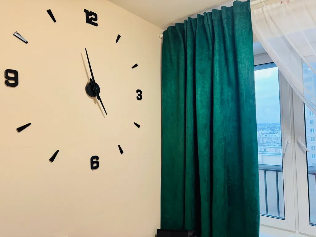 Уютная квартира на берегу реки Невы в центральном районе г. Кировска