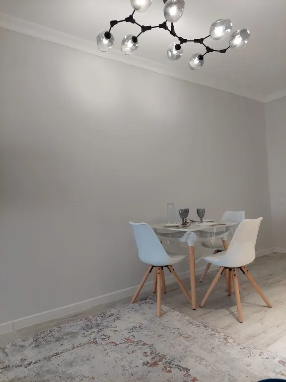 Квартира Романтическая студия в Молодежке — Алматы