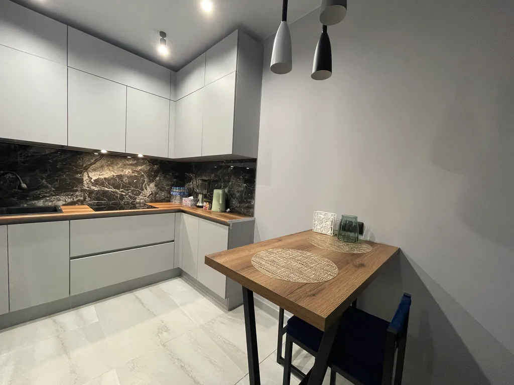 Роскошная квартира в центре мегаполиса с видом на собственный парк