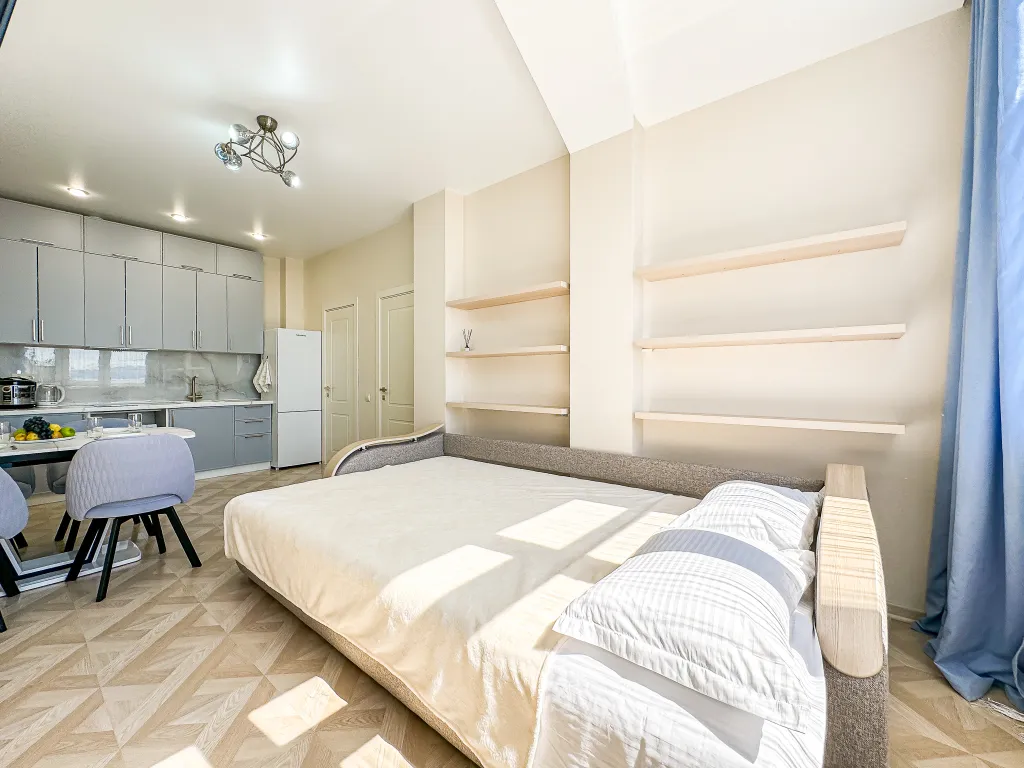 Светлая квартира на берегу Черного моря