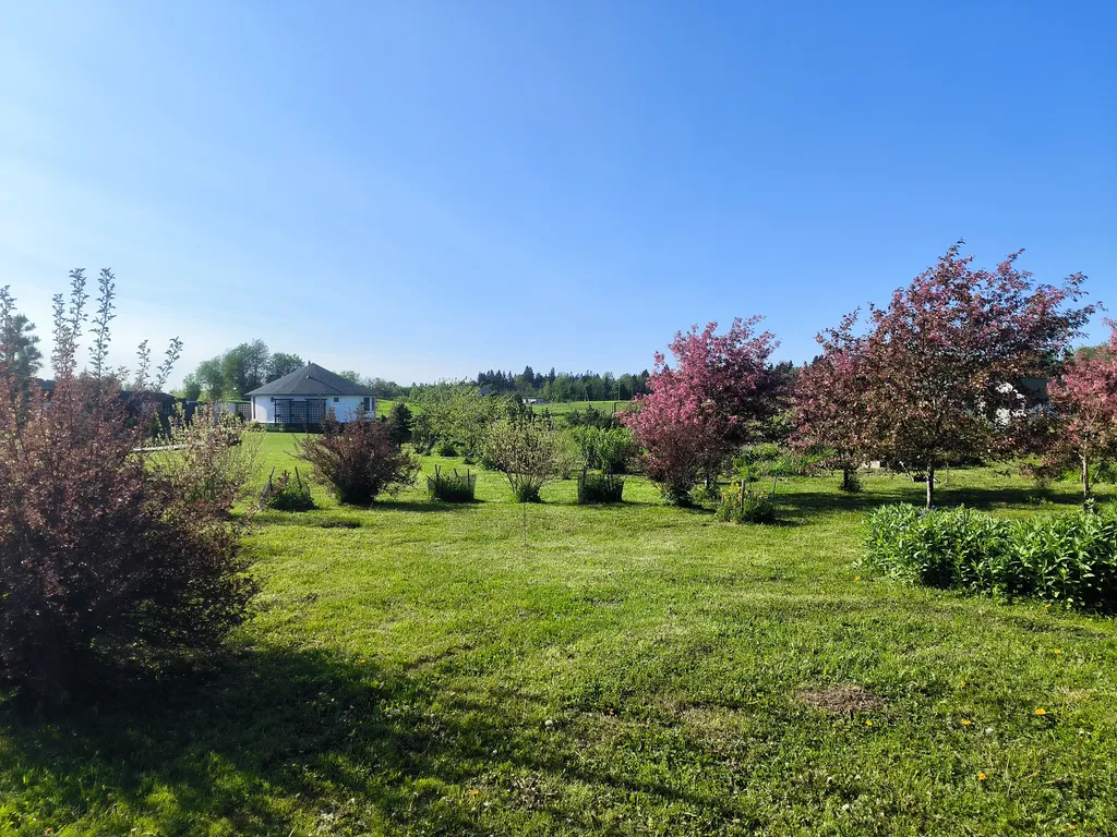 Купольный дом на домашней ферме