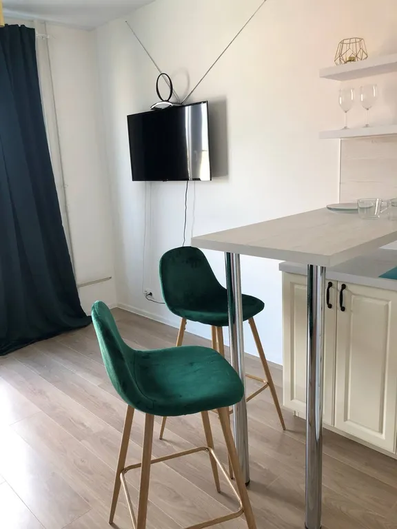 Стильные-изумрудные апартаменты с шикарным видом