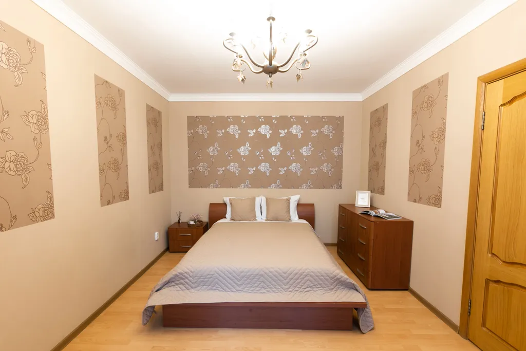 Рядом Невский, торговые центры, метро