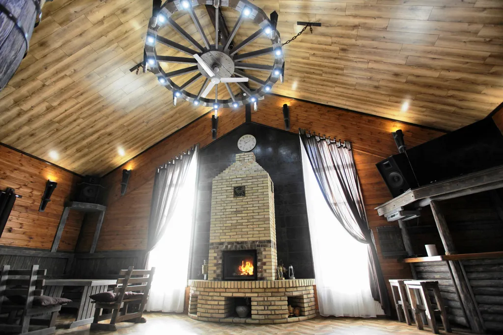 Дом с камином