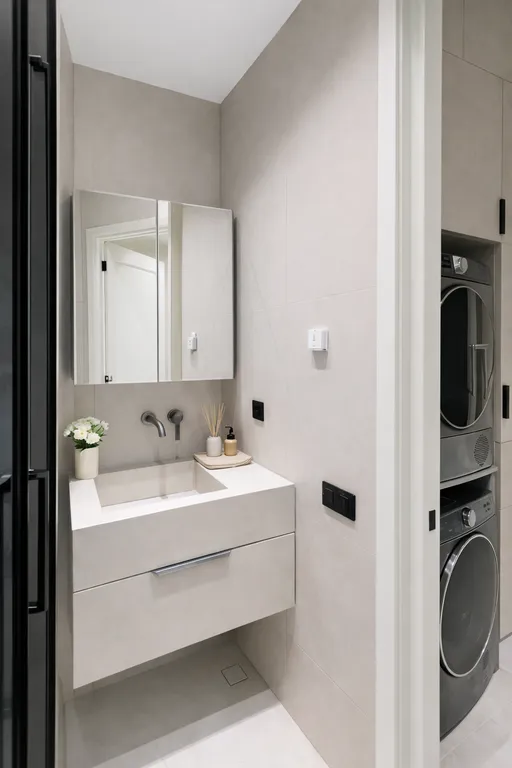 Просторная дизайнерская квартира с панорамным видом на город