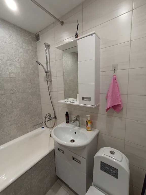 Уютная квартира в 5 минутах от центра, с видом на площадь