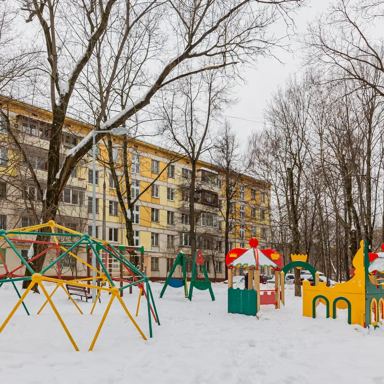 Квартира Квартира рядом с метро с балконом — Москва