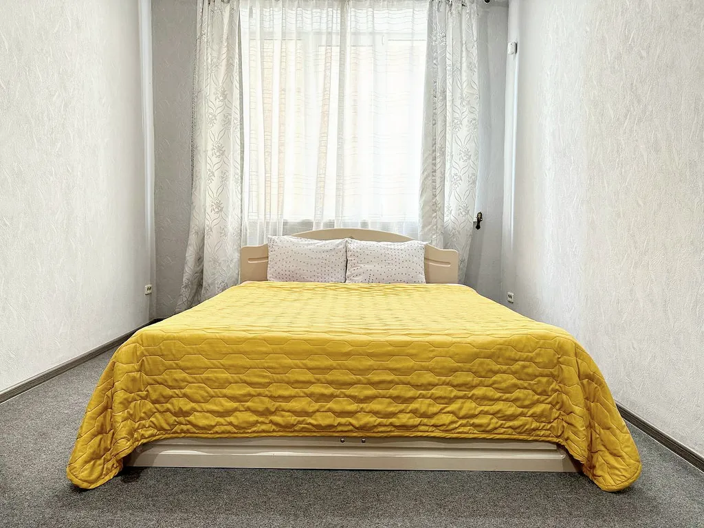 4-комнатная квартира в центре рядом с набережной