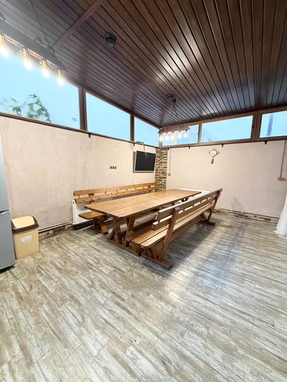 Просторный уютный коттедж с сауной и удобной транспортной развязкой