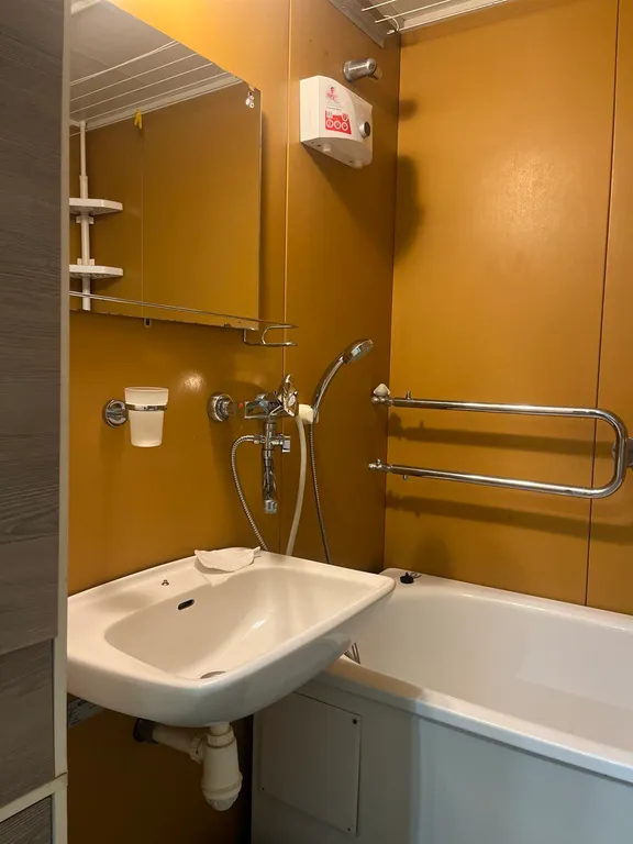 Теплая 2-комнатная квартира на 1 этаже финского дома