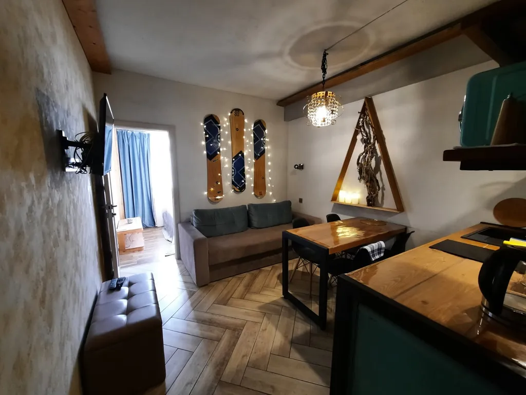 Апартамент напротив Казино и с видом на горы