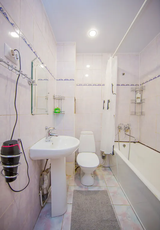 Old Town Apartment 3BR & 2BTHR