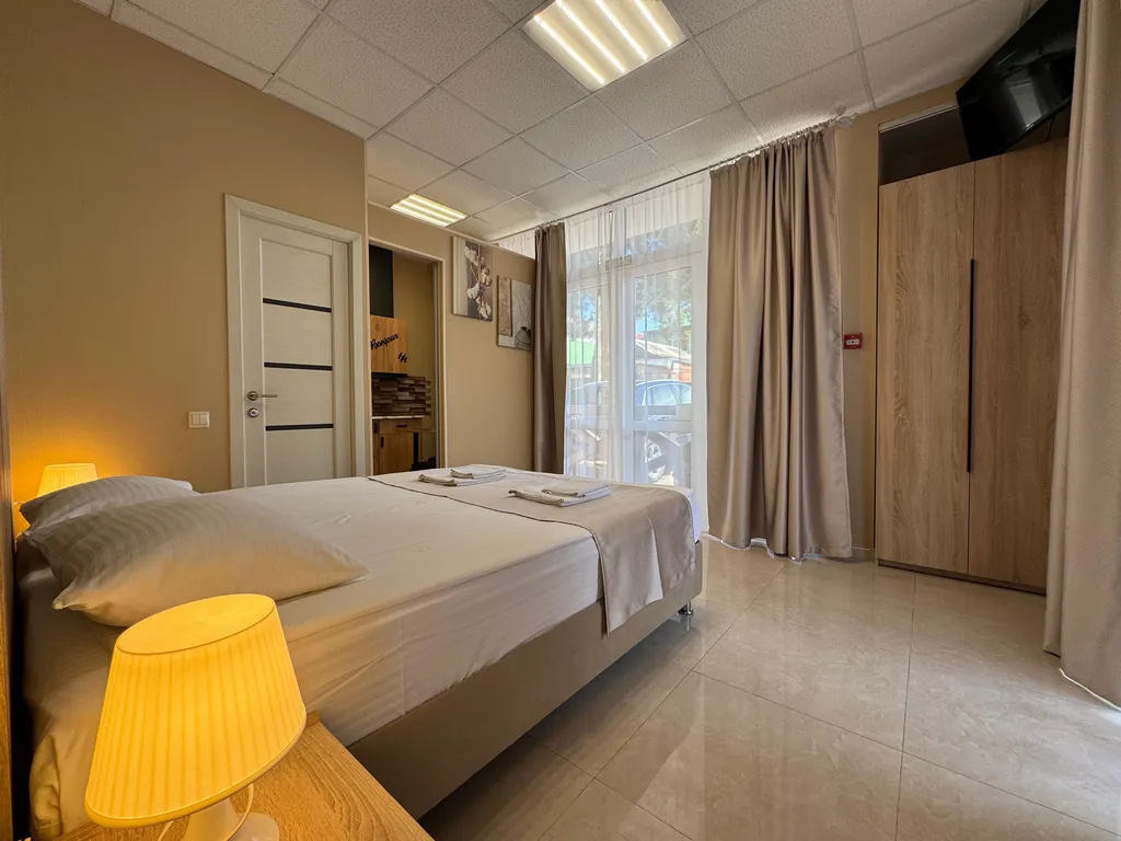 Квартира Квартира Двухкомнатный номер с кухней 1 этаж с отдельным входом — Геленджик