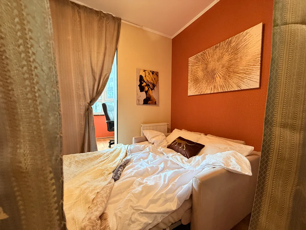 Дизайнерская евро-2-комнатная квартира с рабочей зоной