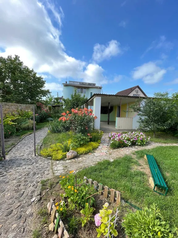 Уютный дом для большой компании