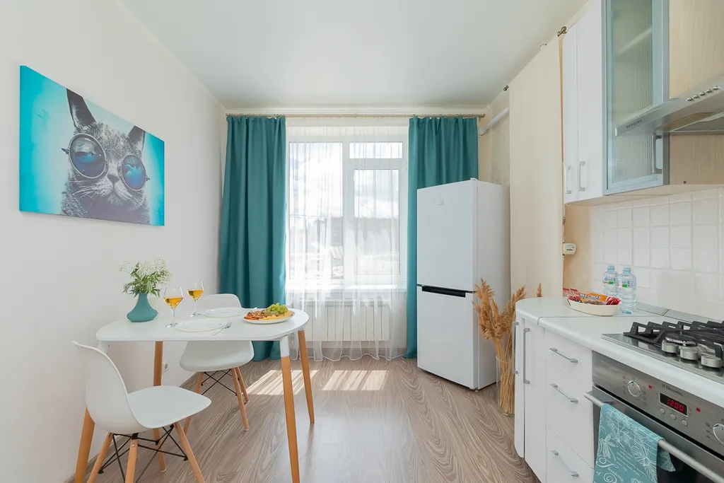 Хэппи Хаус Уютная 2-комнатная квартира в левобережье