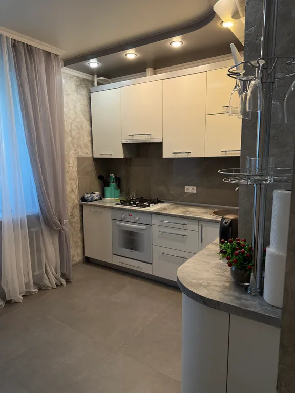 В уютном в тихом районе комфортная, прекрасная квартира