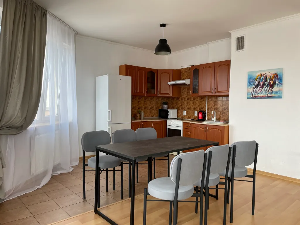 Квартира 3-комнатная Квартира — Калининград