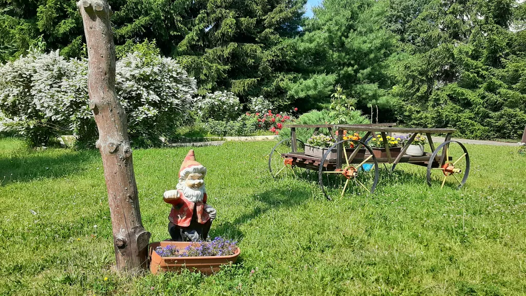 Квартира с беседкой и зоной барбекю