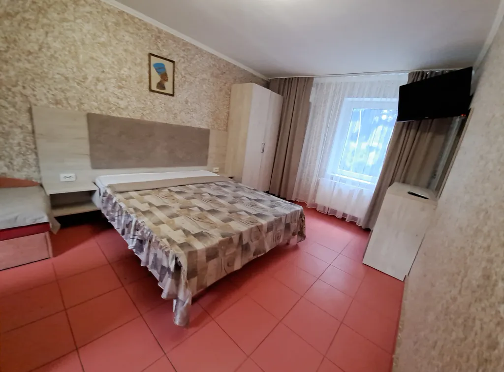 Квартира двухкомнатная комната — аренда посуточно в Алушта