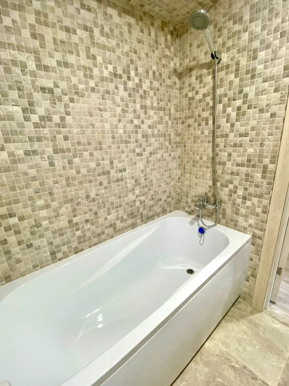 Апартаменты с бассейном у моря