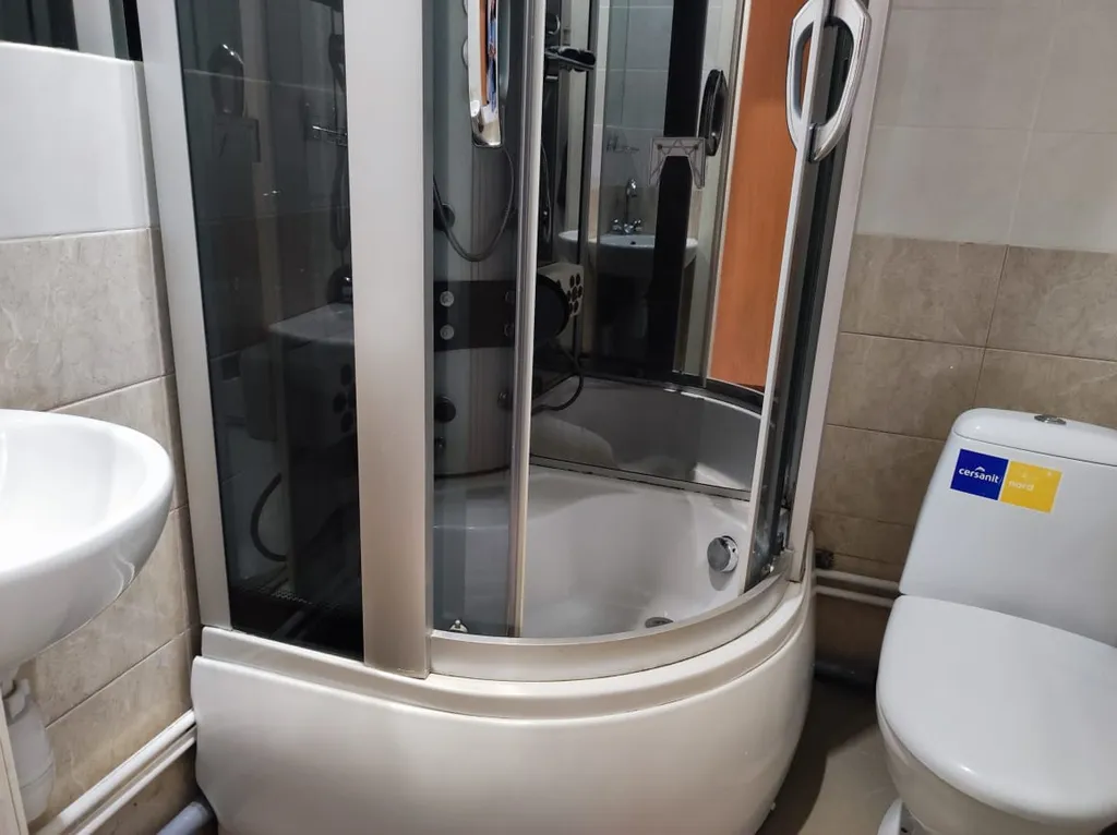 Небольшая студия на Взлетке, ТЦ Планета