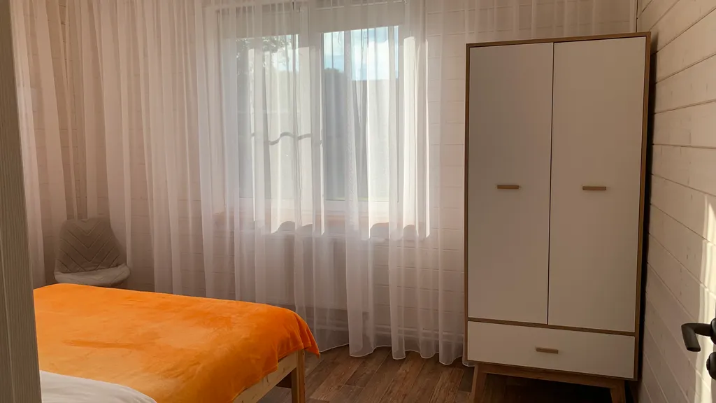 Уютный современный дом с террасой и банным чаном на участке 17 соток