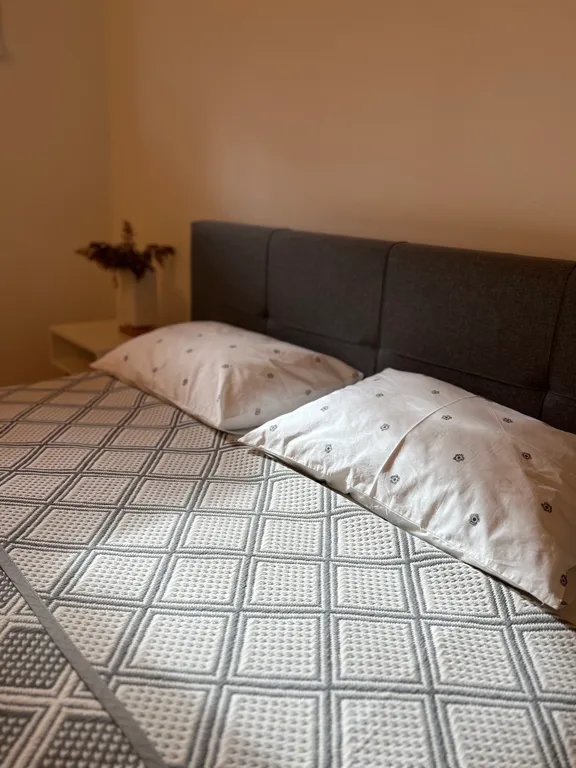 Стильный дом на берегу Ладожского озера с панорамным видом